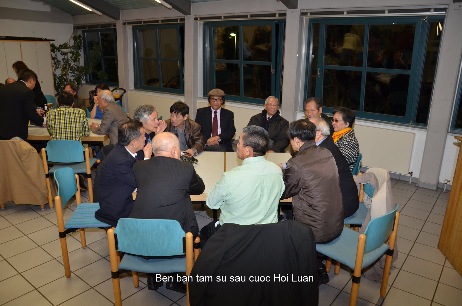 hoi-luan-tai-monchengladbach-duc-quoc-429